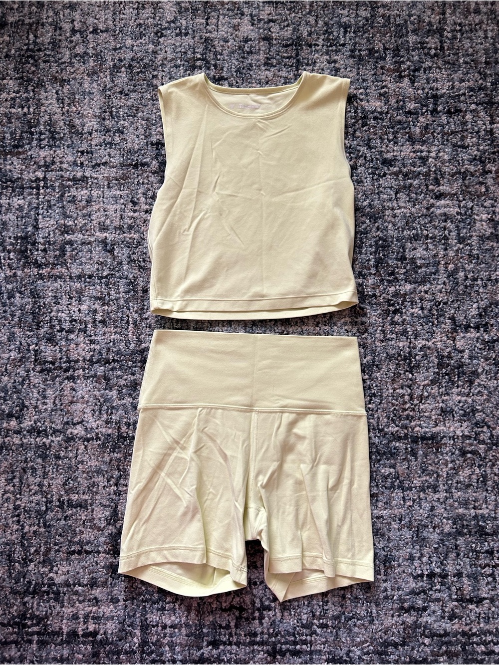 ·Aritzia· TNActive two piece butter yellow workout set